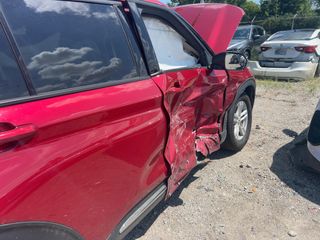 2022 Ford Explorer XLT - Primary Damage Left Image